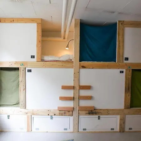 Capsule - * Copenhague