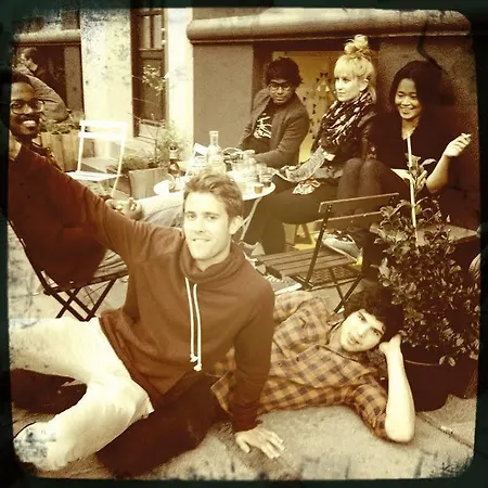 Auberge de jeunesse Capsule - *