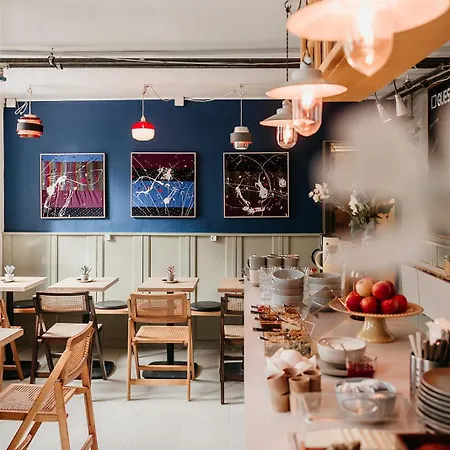 Capsule - بيت شباب *