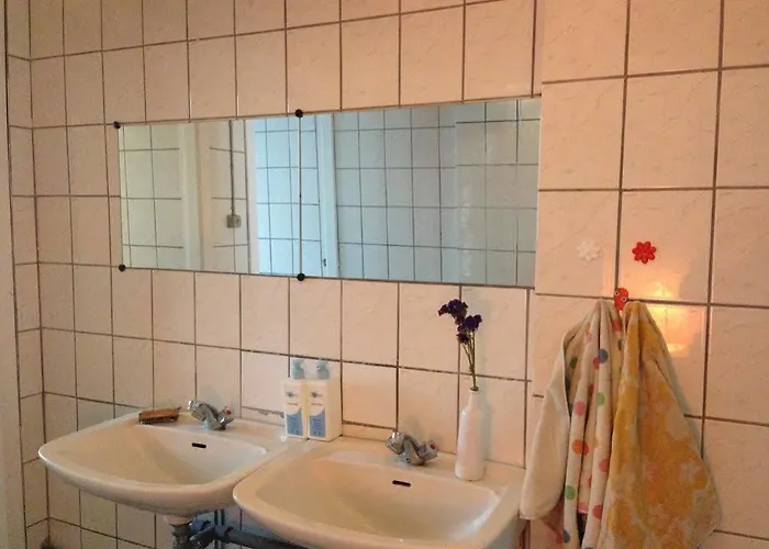 Хостел Capsule - *